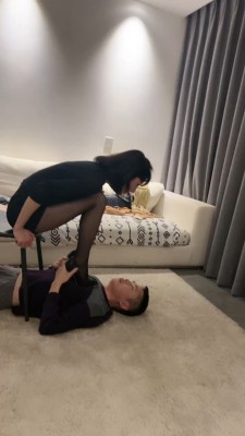 图片[6]_【虫虫S】手脚并用抽耳光 bf24396_HD绳艺资源