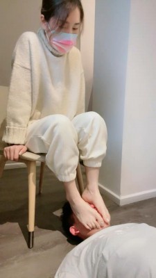 图片[7]_【晨希】AJ小姐姐调狗舔鞋闻脚 bf24322_HD绳艺资源