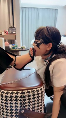 图片[3]_【丹祖宗】暴虐小三母狗/胸罩蒙眼/裸足虐舌 bf24447_HD绳艺资源