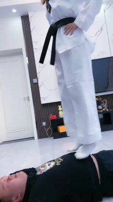 图片[13]_【麋鹿银儿】跆拳道S腿绞/踩踏/超脏原味强迫闻 bf24392_HD绳艺资源