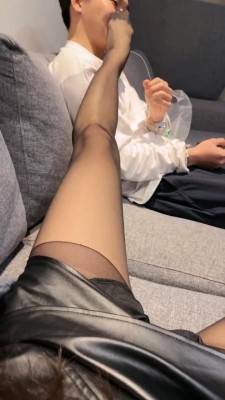 【泡芙大大】开发大一学生兄弟狗舔脚 bf23919_HD绳艺资源