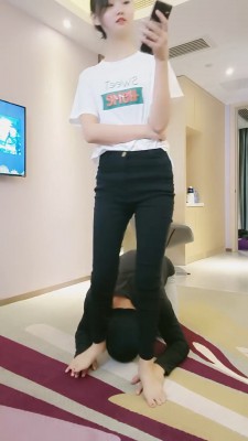 【小小小魔女】超高难度挑战提档到求饶 bf24306_HD绳艺资源