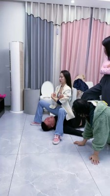 图片[2]_【麋鹿银儿】双S运动鞋棉袜暴打/吐口水/全体重踩踏/骑马腿绞 bf24634_HD绳艺资源