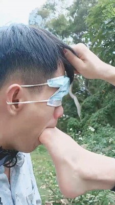 图片[13]_【美娜格格】剧情-卖花女暴揍猥琐男/白袜深喉/转胯/腿绞 bf24625_HD绳艺资源