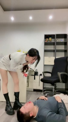 图片[7]_【狐狸女皇】高颜值车模S全程高能暴揍输出/吃烟灰【双视角版】bf24575_HD绳艺资源