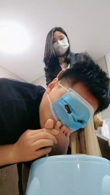 图片[4]_【御神】开发银行女职员-脚喂酸奶【双视角版】 bf24557_HD绳艺资源