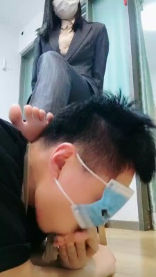 图片[7]_【御神】开发银行女职员-脚喂酸奶【双视角版】 bf24557_HD绳艺资源