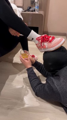 图片[6]_【伊莉】情侣主-玩弄绿帽追求者/喝烟头圣水/口水/骑马 bf24539_HD绳艺资源