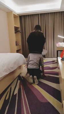 图片[2]_【美娜格格】剧情-暴打工作人员【完整版】 bf24504_HD绳艺资源