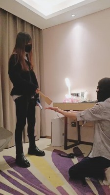 图片[8]_【美娜格格】剧情-暴打工作人员【完整版】 bf24504_HD绳艺资源