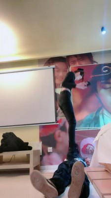 图片[5]_【艾琳175】面试家奴测试/踩踏/舔靴/耳光 bf24497_HD绳艺资源