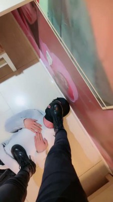 图片[6]_【艾琳175】面试家奴测试/踩踏/舔靴/耳光 bf24497_HD绳艺资源