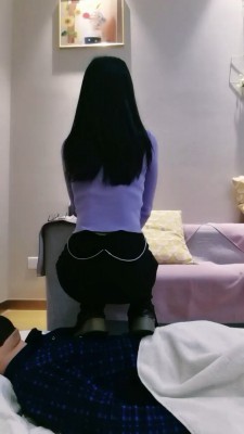 图片[3]_【启蒙老师】白袜裸足全体重踩踏 bf24670_HD绳艺资源