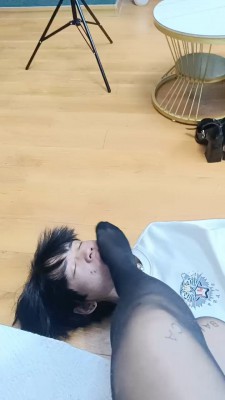 图片[2]_【芭芭拉】猥琐狗迷恋黑丝狗 bf24730_HD绳艺资源