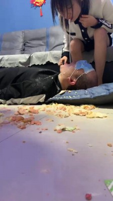 图片[4]_【精神小妹】精彩-多学生素人S踩食物喂狗 bf24663_HD绳艺资源