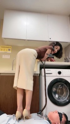 图片[3]_【简一】你的继母是S-高跟鞋踩踏/丝袜脚喂食深喉 bf24691_HD绳艺资源