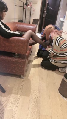 【月月大S】双母畜-精神小妹反被虐/艺术舔/喂圣水 bf24705_HD绳艺资源