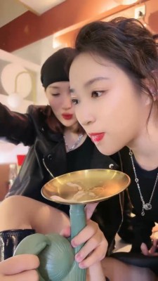 【鑫儿教头】双奴争宠吃口水/全体重踩踏【双视角版】 bf24803_HD绳艺资源