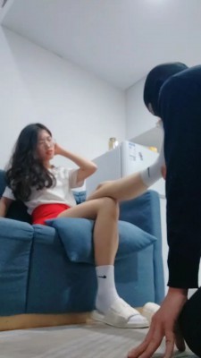 图片[2]_【嘉妮】奖励圈养家奴闻袜舔脚 bf24805_HD绳艺资源