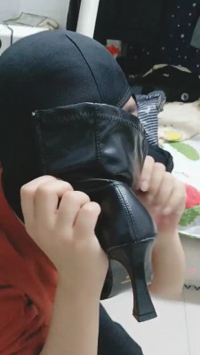 图片[8]_【美娜格格】黑丝腿绞窒息/极致恋足臭鞋诱惑 bf24789_HD绳艺资源