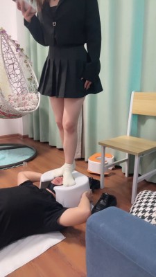 图片[4]_【馨馨S】萝莉主皮鞋白袜辱哥哥 bf24758_HD绳艺资源