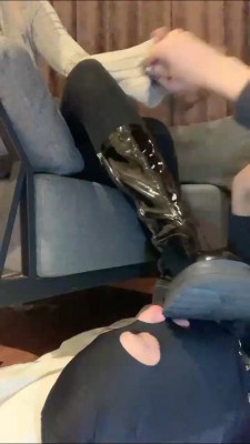 【兔S】长靴白袜碾压脚垫 bf24808_HD绳艺资源