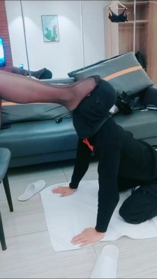 图片[2]_【大乔S】黑丝脚捂狗脸窒息 bf24851_HD绳艺资源