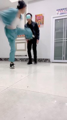 【孤傲女帝】高难度挑战飞踹耳光专场 bf24853_HD绳艺资源