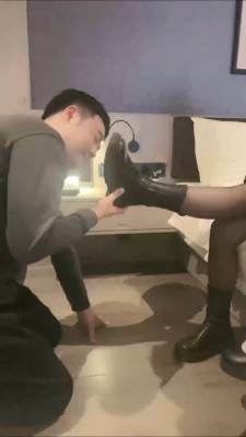 图片[2]_【月月大大】带素人小姐妹入圈调狗 bf24843_HD绳艺资源