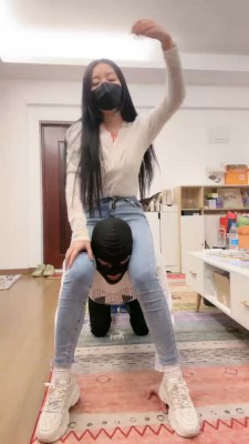 【奈奈生】艺校女神骑马/小白鞋白袜踩/喝圣水 bf24845_HD绳艺资源