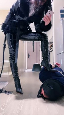 图片[2]_【靴嘉倪】迷恋长靴狂舔狗【续集】 bf25039_HD绳艺资源