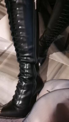 图片[2]_【冷御绳艺导师】皮衣御姐掐狗肉 bf25036_HD绳艺资源