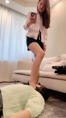 图片[2]_【上海赵丽颖】推荐-真实母女裸足高跟蹂躏母畜【续集】 bf25046_HD绳艺资源