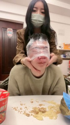 图片[3]_【奈奈生】袜子堵嘴艺术踩踏喂食 bf25030_HD绳艺资源