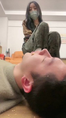 图片[6]_【奈奈生】袜子堵嘴艺术踩踏喂食 bf25030_HD绳艺资源