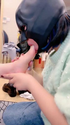 【上海赵丽颖】推荐-真实母女裸足高跟蹂躏母畜 bf25044_HD绳艺资源