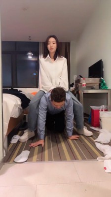 图片[2]_【术术】素人库里丝高难度挑战虐-全体重踩跺/虐乳腿绞 bf25035_HD绳艺资源