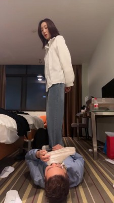 图片[5]_【术术】素人库里丝高难度挑战虐-全体重踩跺/虐乳腿绞 bf25035_HD绳艺资源