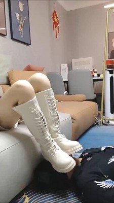 图片[5]_【月月大S】长靴踩踏食物艺术喂食【完整版】 bf25116_HD绳艺资源