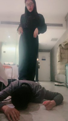 图片[6]_【靡兔】皮鞋踩狗舌/转胯/ 全体重踩踏 bf25113_HD绳艺资源