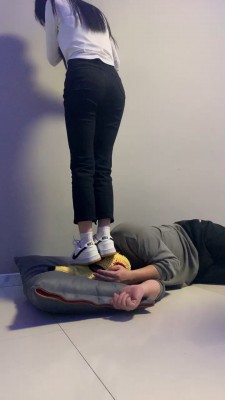 图片[5]_【精神小妹】6S精神小妹超狠-踩脸跳踩 bf25339_HD绳艺资源