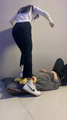 图片[6]_【精神小妹】6S精神小妹超狠-踩脸跳踩 bf25339_HD绳艺资源