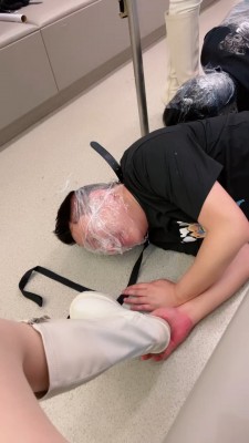 图片[7]_【伊晨】双S/精彩场景调长靴踩踏/强迫舔/绳艺技巧虐打【双视角版】 bf25297_HD绳艺资源