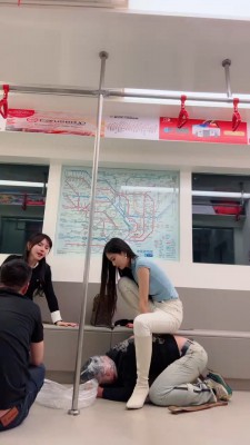 图片[11]_【伊晨】双S/精彩场景调长靴踩踏/强迫舔/绳艺技巧虐打【双视角版】 bf25297_HD绳艺资源