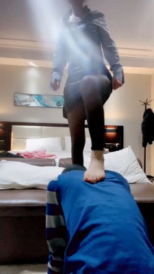 图片[8]_【孤傲女帝】双S-教训犯错家奴【双视角版】 bf25309_HD绳艺资源