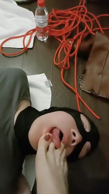 图片[6]_【米小唐】长靴踩踏提档/绳子嘞脖窒息 bf25289_HD绳艺资源