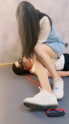 图片[7]_【冷凝大大】小白鞋艺术狗舔/耳光/骑马/掐狗窒息 bf25240_HD绳艺资源