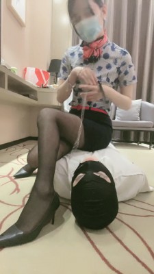 图片[4]_【漫漫】空姐制服诱惑-酸臭黑丝捂脸/转胯遛狗爬行 bf25251_HD绳艺资源