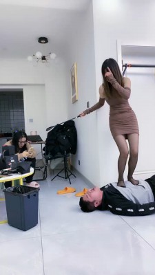 图片[5]_【麋鹿银儿】高跟鞋踩狗舌头/艺术训练/黑丝踩踏 bf25266_HD绳艺资源