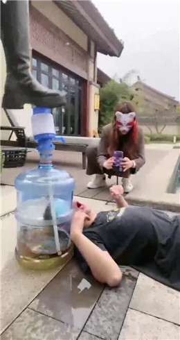 图片[8]_【维妮】超精彩-3绳艺导师踩踏-大桶混合圣水-提档（双视角）bf25172_HD绳艺资源